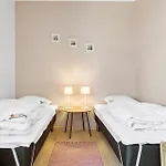 6 Bedroom Stunning In Ferienhaus *