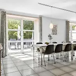 6 Bedroom Stunning In Ferienhaus Højer