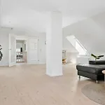 Ferienhaus 6 Bedroom Stunning In Højer