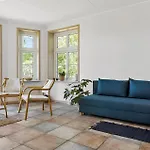 6 Bedroom Stunning In Ferienhaus Højer