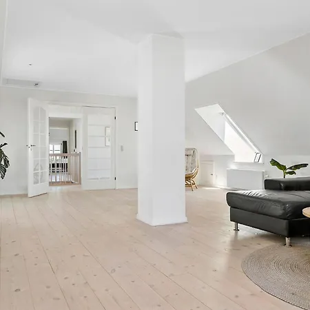 Hébergement de vacances Superbe Maison à Avec Wifi Højer