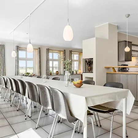 6 Bedroom Stunning In Holiday home