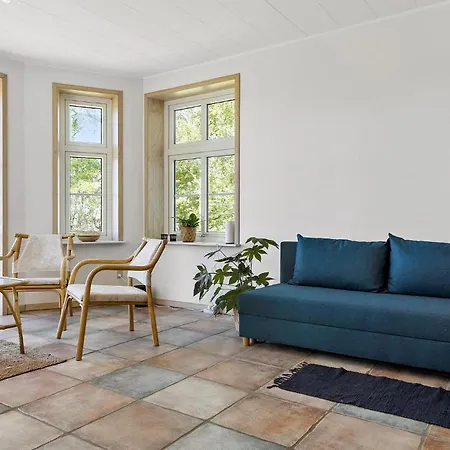 6 Bedroom Stunning In Holiday home Hojer