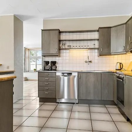 度假居 6 Bedroom Stunning In