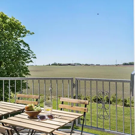 度假居 6 Bedroom Stunning In *